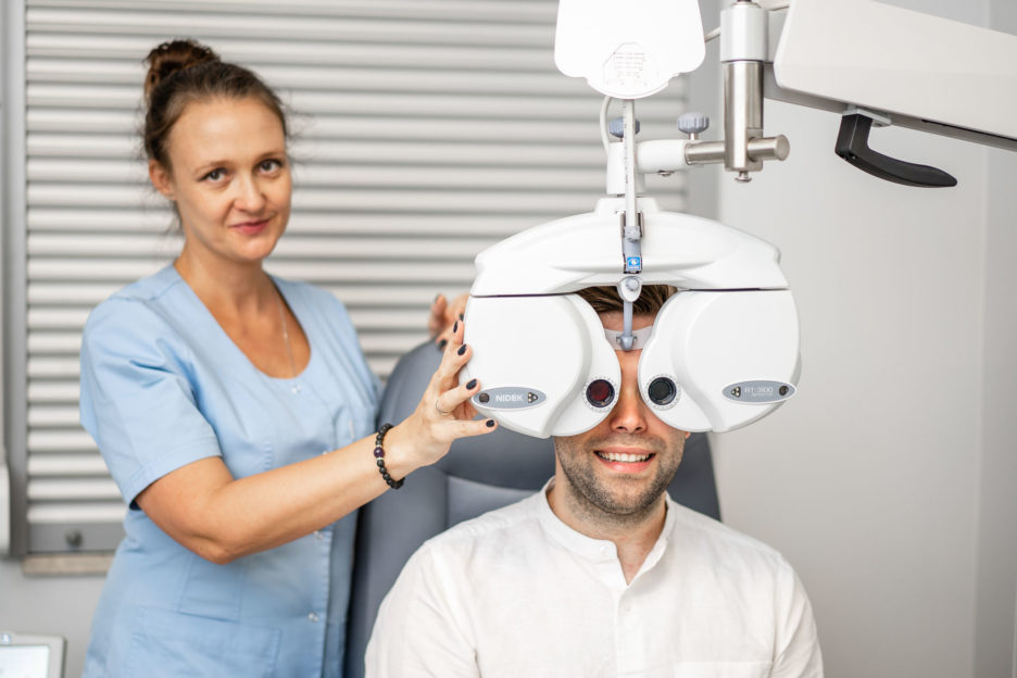 Wizyta kwalifikacyjna do laserowej korekcji wzroku